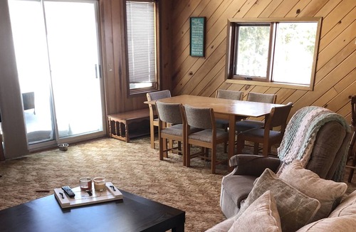 Unorganized Thunder Bay District Cottage | Lake house retreat