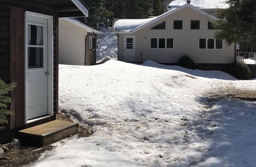 Unorganized Thunder Bay District Cottage | Lake house retreat