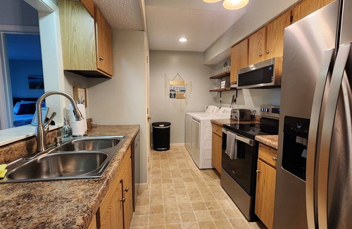 Lake of the Ozarks House | Lake House Retreat-No Steps-2b/2ba at Margaritaville