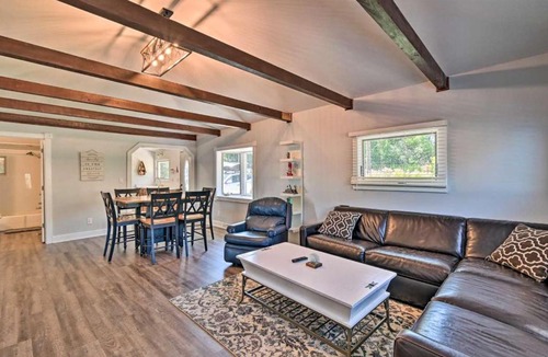 Stoughton House | Lake House-Stoughton