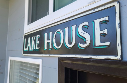 Lakeside Apartment | Lake House - Tiny Digs Lakeshore