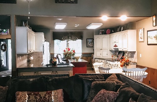 Bridgeport House | Lake house