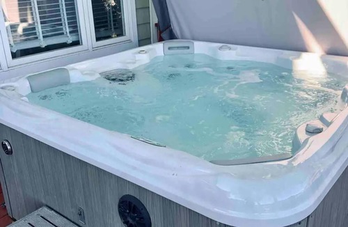 Hopatcong House | Lake house