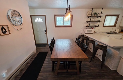 Hurley House | Lake house