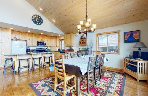 Joseph House | Lake House