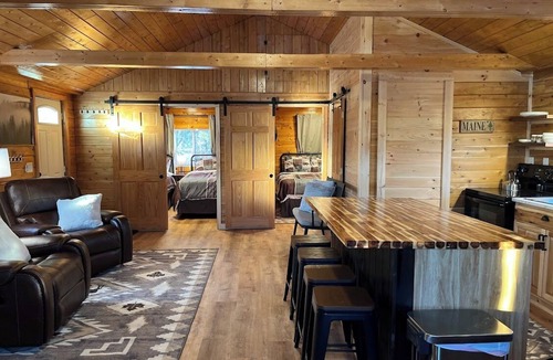 Smyrna Cabin | Lake House