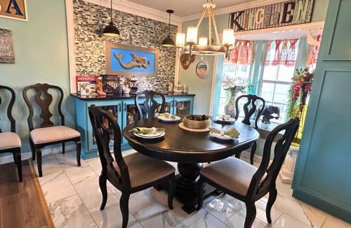 Phil Campbell House | Lake House