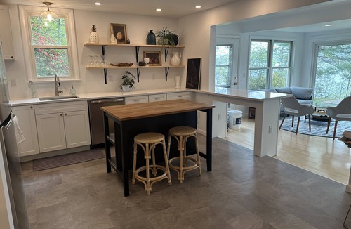 Trumansburg House | Lake House