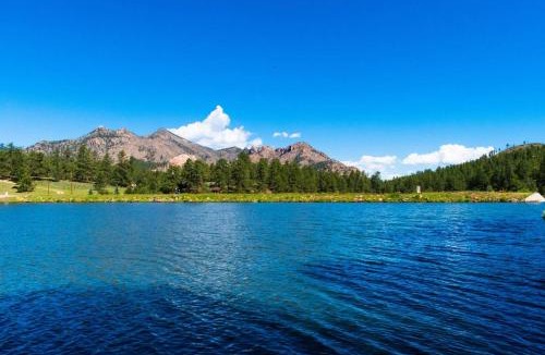 Westcreek House | Lake House