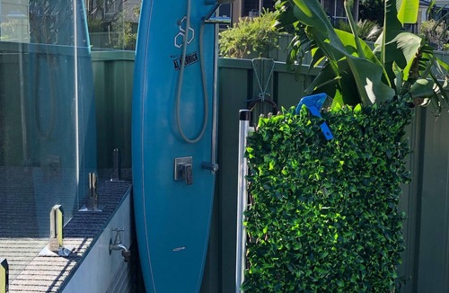 Burrill Lake House | Lake House with Absolute Waterfront and Private Jetty