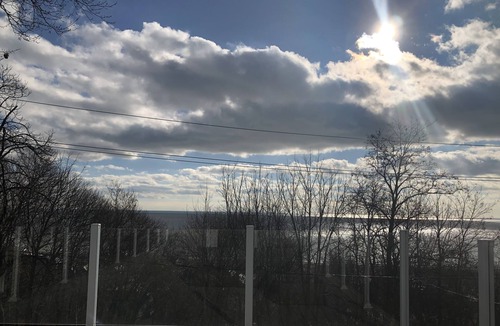 Port Stanley Cottage | Lake house with incredible Lake Erie view! Walk to Sandy Beach!