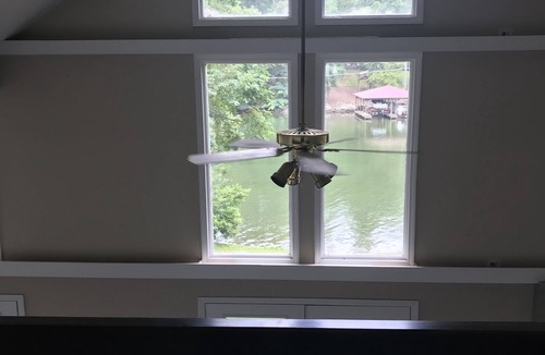 Monticello House | Lake house with large waterfront!