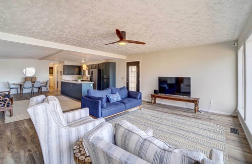 Locust Grove Cottage | Lake Hudson Home w/Patio in Locust Grove