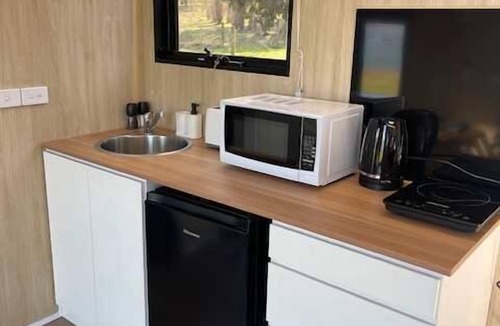 Bethanga House | Lake Hume Getaway by Tiny Away