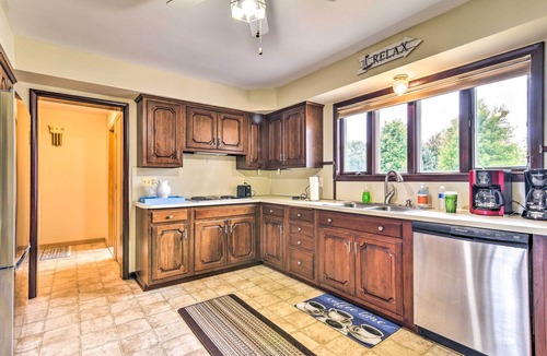 Burtchville House | Lake Huron Hideaway w/Private Beach!