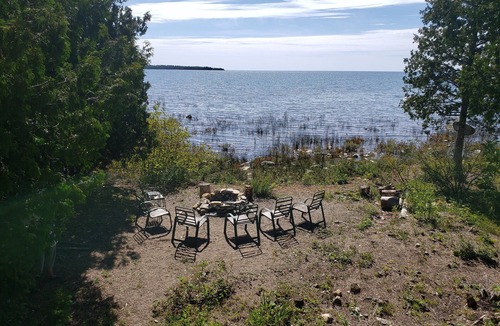 Providence Bay House | Lake Huron Log Home Municipal License# 2022STA-002