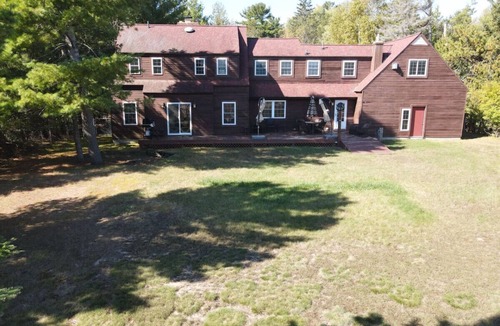 Alpena House | Lake Huron|Private Sandy Beach|Explore a Shipwreck