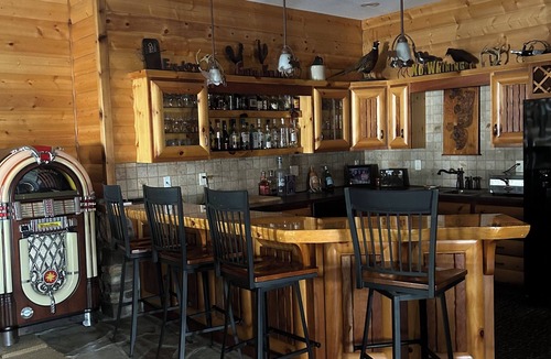 Alexandria Cabin | Lake Ida Waterfront Retreat Spacious, Comfortable & Designed for Relaxation