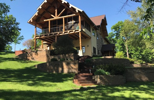 Alexandria Cabin | Lake Ida Waterfront Retreat Spacious, Comfortable & Designed for Relaxation