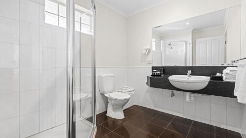 Ballarat Hotel | Lake Inn - Ballarat