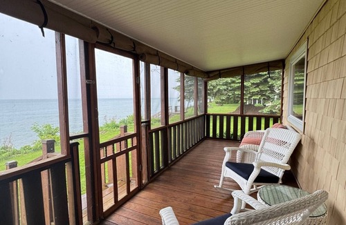 Town of Yates Cottage | Lake it Easy 2-bedroom cottage in Lyndonville