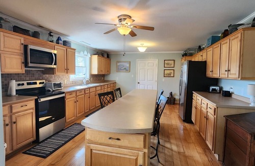 Benton House | Lake it Easy at Kentucky Lake