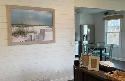 Paddock Lake House | Lake it Easy at this beautiful 2 bedroom lake home