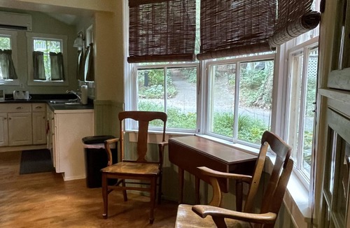 Mount Gretna Cottage | Lake it Easy