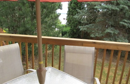 Stoughton Cottage | Lake Kegonsa cedar efficiency cottage