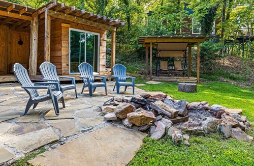 Gainesville House | Lake Lanier Escape - Gainesville Lakefront stay