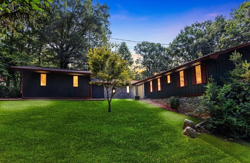 Gainesville House | Lake Lanier Escape - Gainesville Lakefront stay