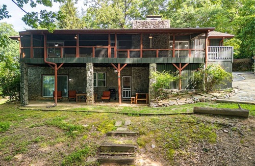 Gainesville House | Lake Lanier Escape - Gainesville Lakefront stay