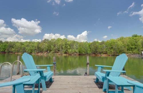 Gainesville House | Lake Lanier Retreat w/Dock: Day Trip to Atlanta!