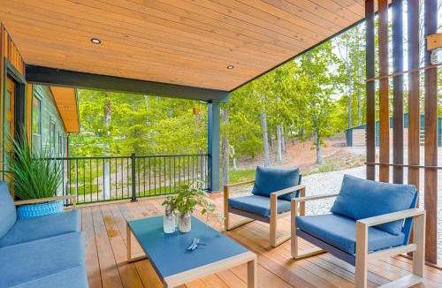 Gainesville House | Lake Lanier Retreat w/Dock: Day Trip to Atlanta!