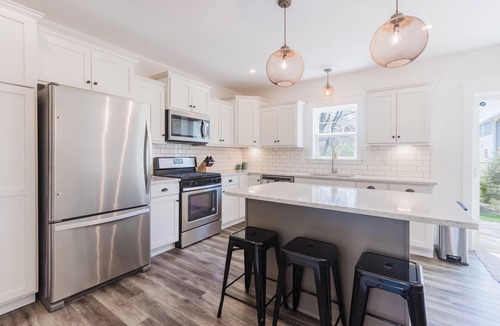 Miami Park House | Lake & Lantern-Beach Access-Sleeps 11