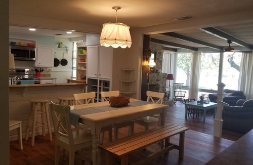 Kingsland House | Lake LBJ - Constant Level Waterfront on Chevy Cove - 4 king beds