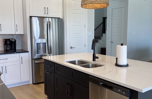 Kingsland House | Lake LBJ Getaway with Private Pool & Boat Slip