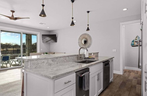 Kingsland House | Lake LBJ Luxury Retreat | Pool, Hot Tub, Sleeps 27