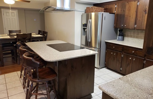 Deatsville House | LAKE LIFE AT ITS BEST FOR YOUR GET AWAY