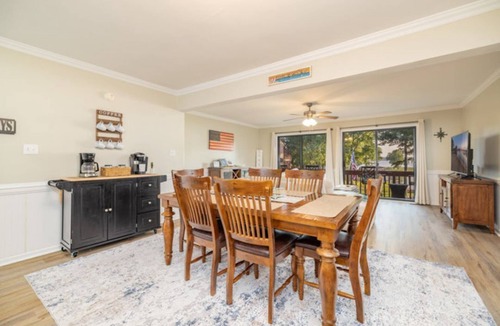 Henrico House | Lake Life is the BEST Life! Main Lake with Beach!