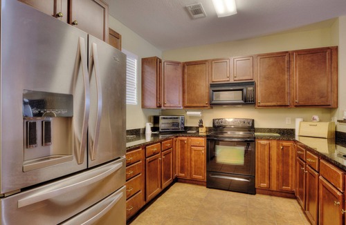 Bean Station Condo | Lake Life Luxury on the Water