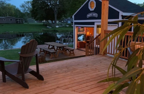 Decatur House | Lake Life Retreat in Decatur Michigan on Lake of the Woods near Sister Lakes