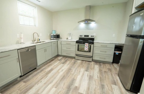 Cedar Bluff House | Lake living at its best!