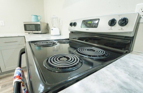 Cedar Bluff House | Lake living at its best!