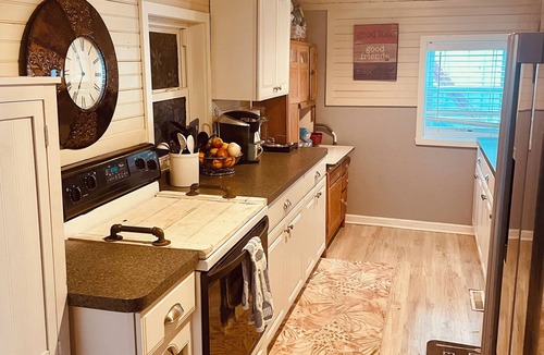 Cuba House | Lake Living Paradise! Views from every level, screened in deck, fire pit & more!