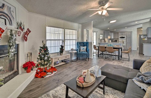 Onalaska House | Lake Livingston House w/ Hot Tub, Dock & Views!