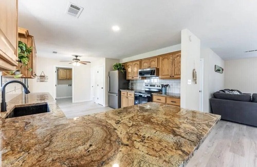 Pointblank House | Lake Livingston Log Cabin