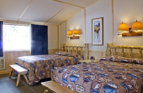 Lake Hotel | Lake Lodge Cabins - Inside the Park