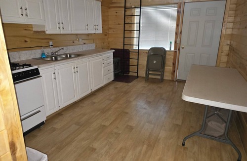 Monticello Cabin | Lake Log Cabin Getaway
