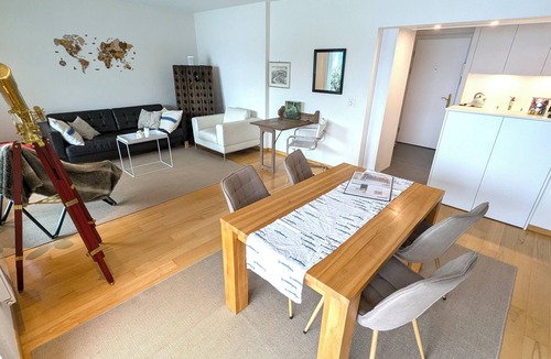 Brunnen Apartment | Lake Lucerne apt: spectacular lakeside view, central, family friendly